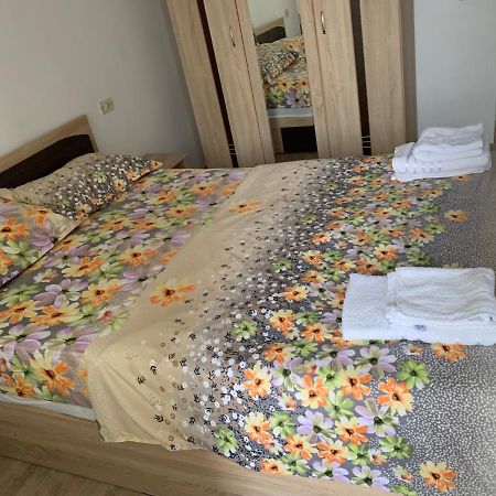 Apartament Carolina Parc Άλμπα Ιούλια Εξωτερικό φωτογραφία