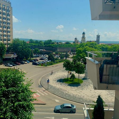 Apartament Carolina Parc Άλμπα Ιούλια Εξωτερικό φωτογραφία
