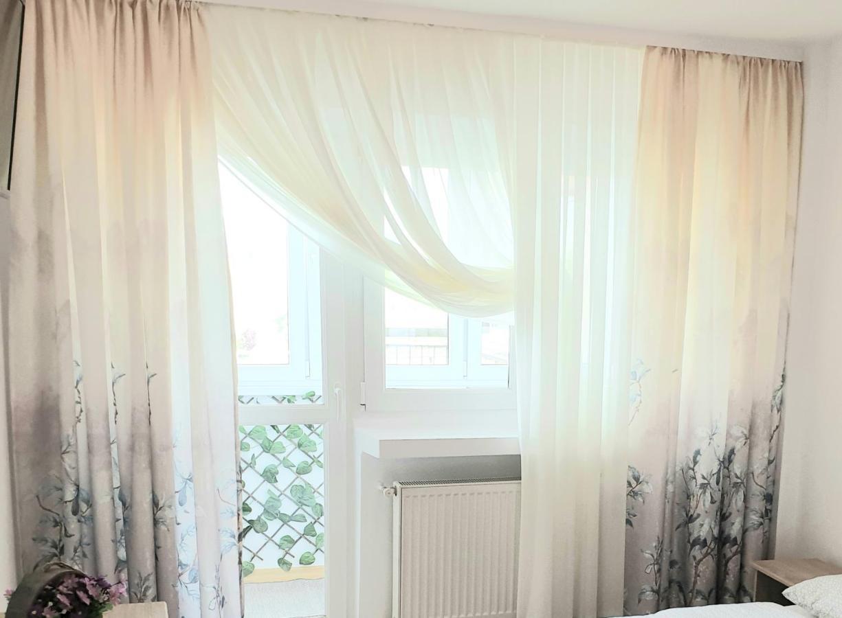 Apartament Carolina Parc Άλμπα Ιούλια Εξωτερικό φωτογραφία