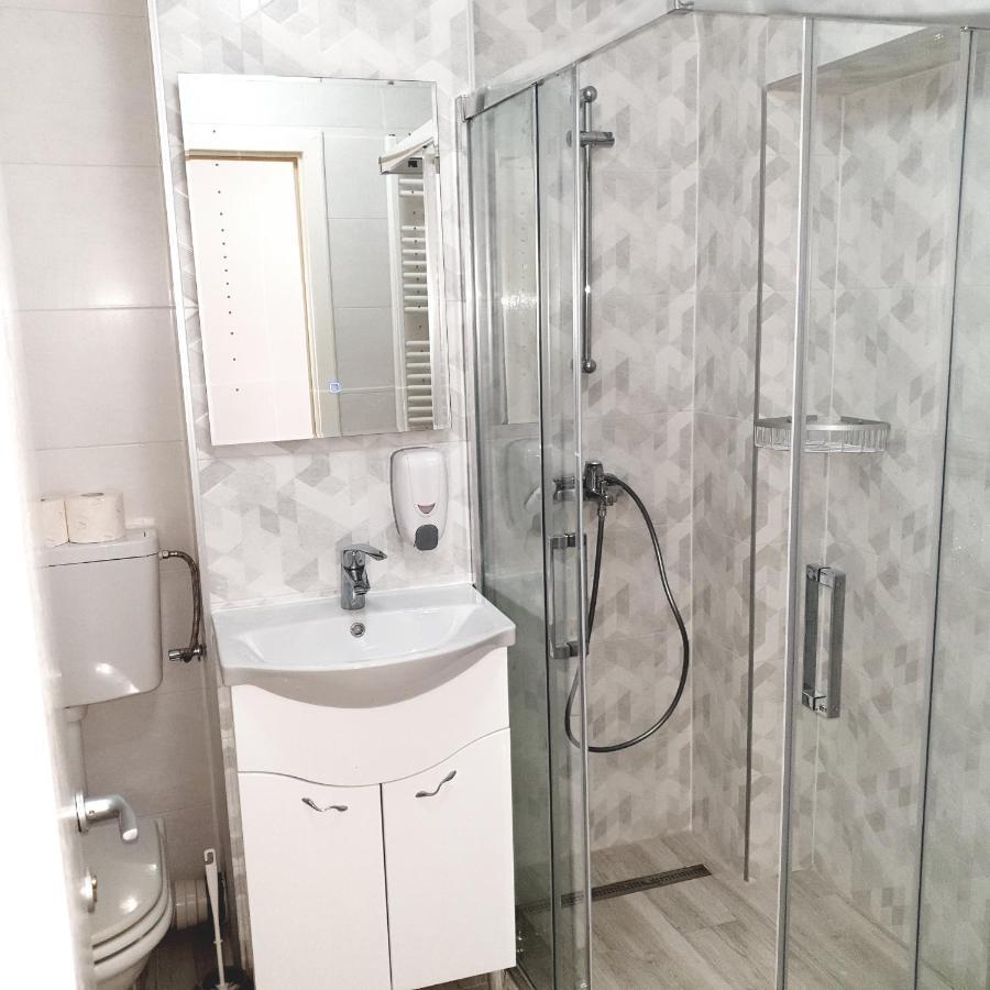 Apartament Carolina Parc Άλμπα Ιούλια Εξωτερικό φωτογραφία