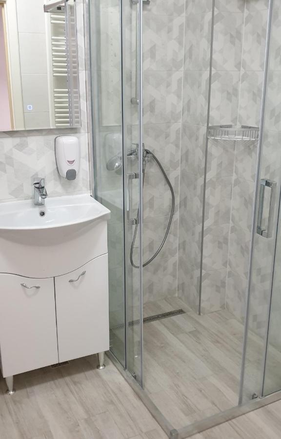 Apartament Carolina Parc Άλμπα Ιούλια Εξωτερικό φωτογραφία