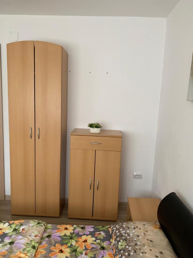 Apartament Carolina Parc Άλμπα Ιούλια Εξωτερικό φωτογραφία